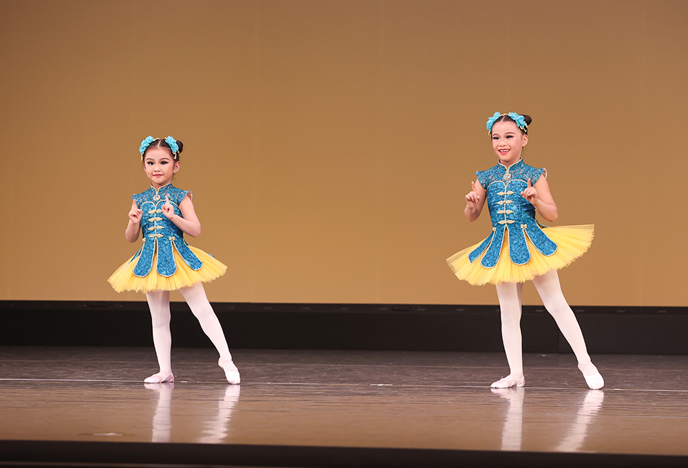 第一部「くるみ割り人形」第２幕より中国の踊り